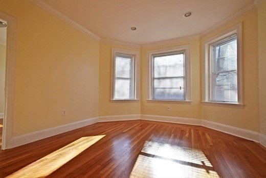73 Thatcher Street, Unit 302 Brookline, MA 02446 - Photo 1 of 12