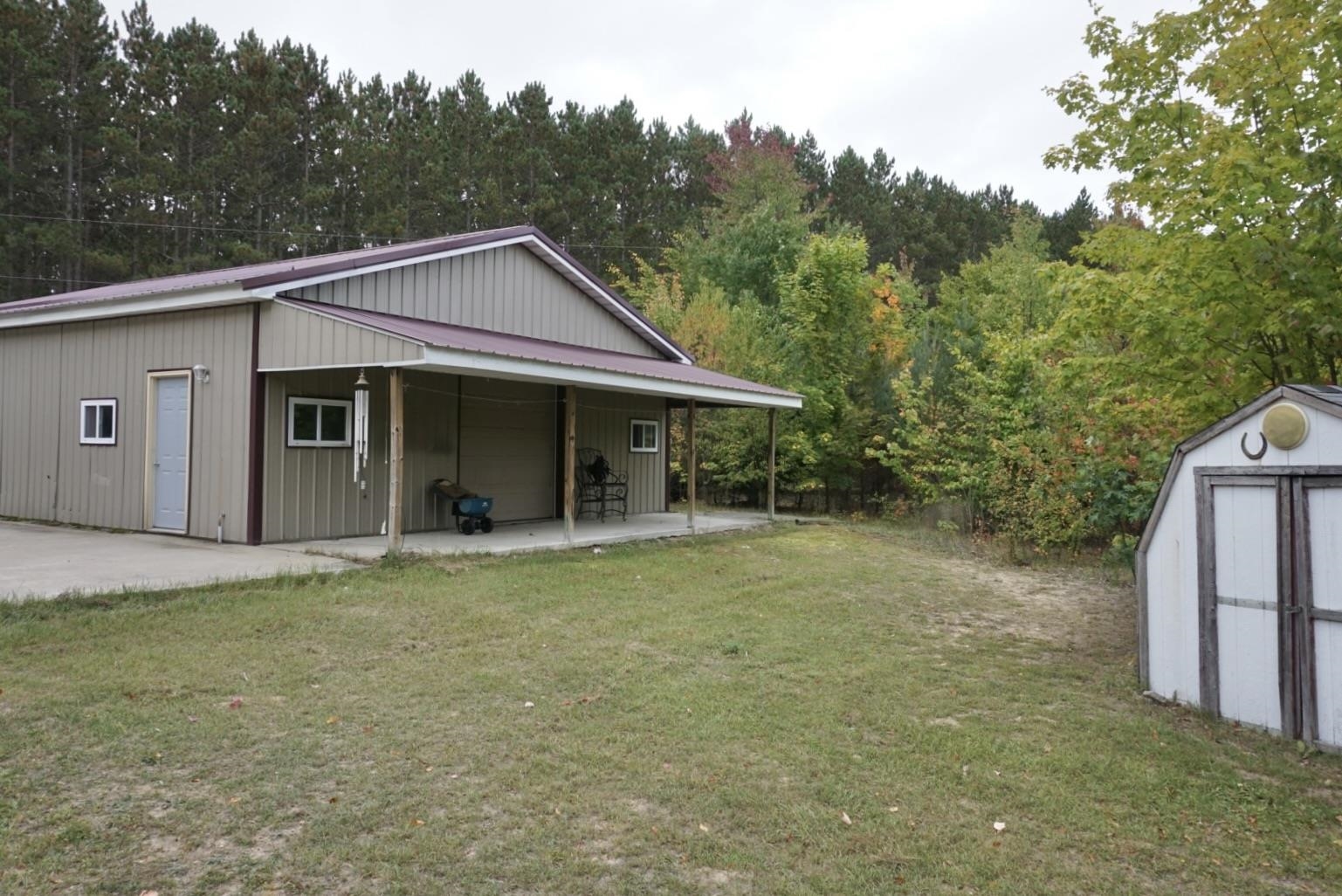 6174 Wallaker Road Benzonia, MI 49616 - Photo 25 of 30