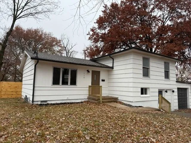 $349,900 | 116 Southwest Noel Street, Lee's Summit, MO 64063