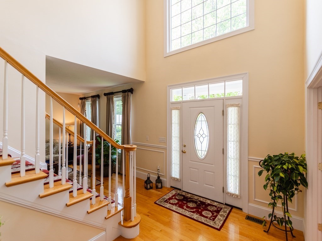 16 Elwin Road Natick, MA 01760 - Photo 3 of 42 Gallery Image 3
