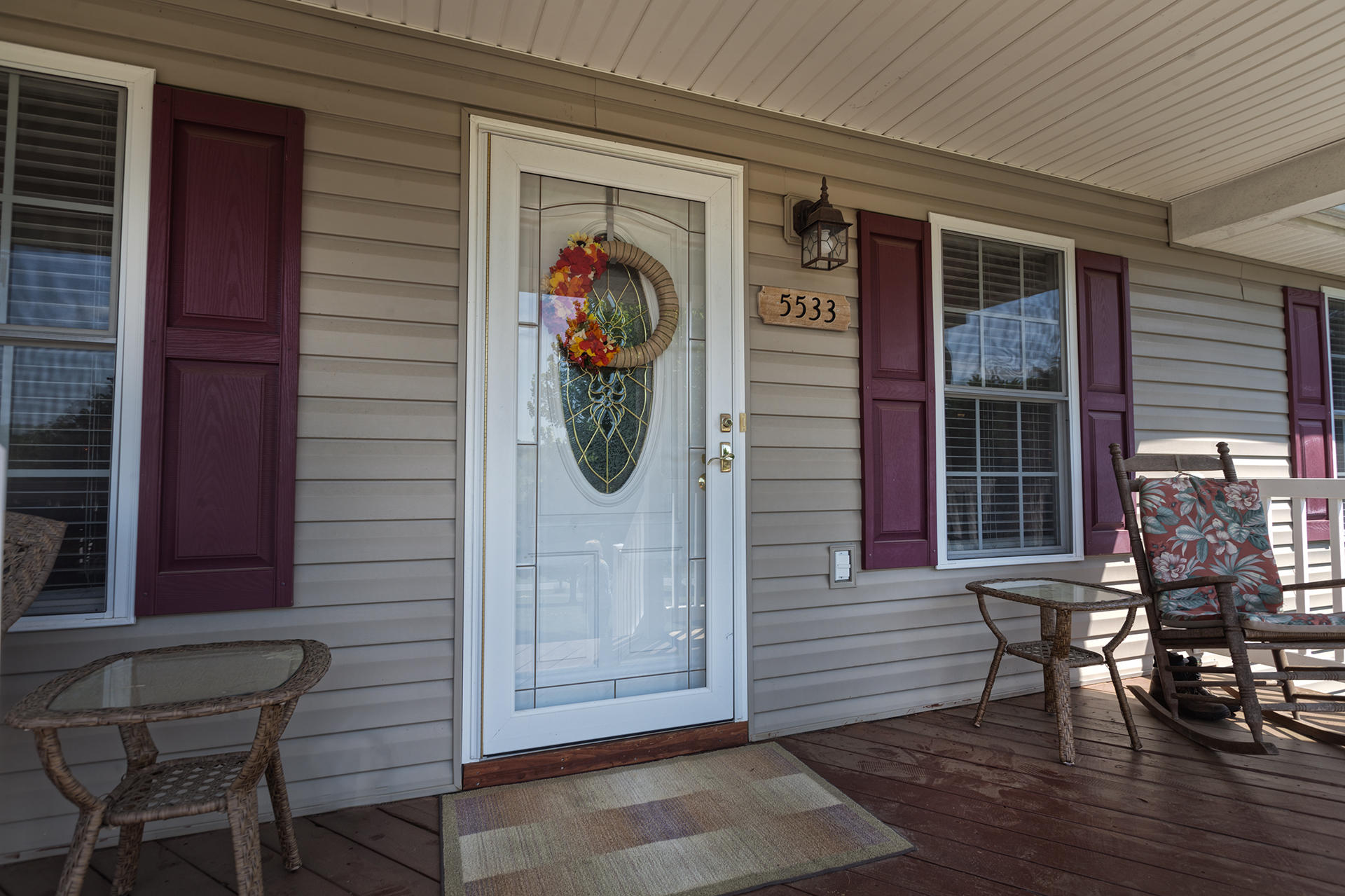 5533 Roanoke Road Troutville, VA 24175 - Photo 4 of 45 a sign on the side of a building