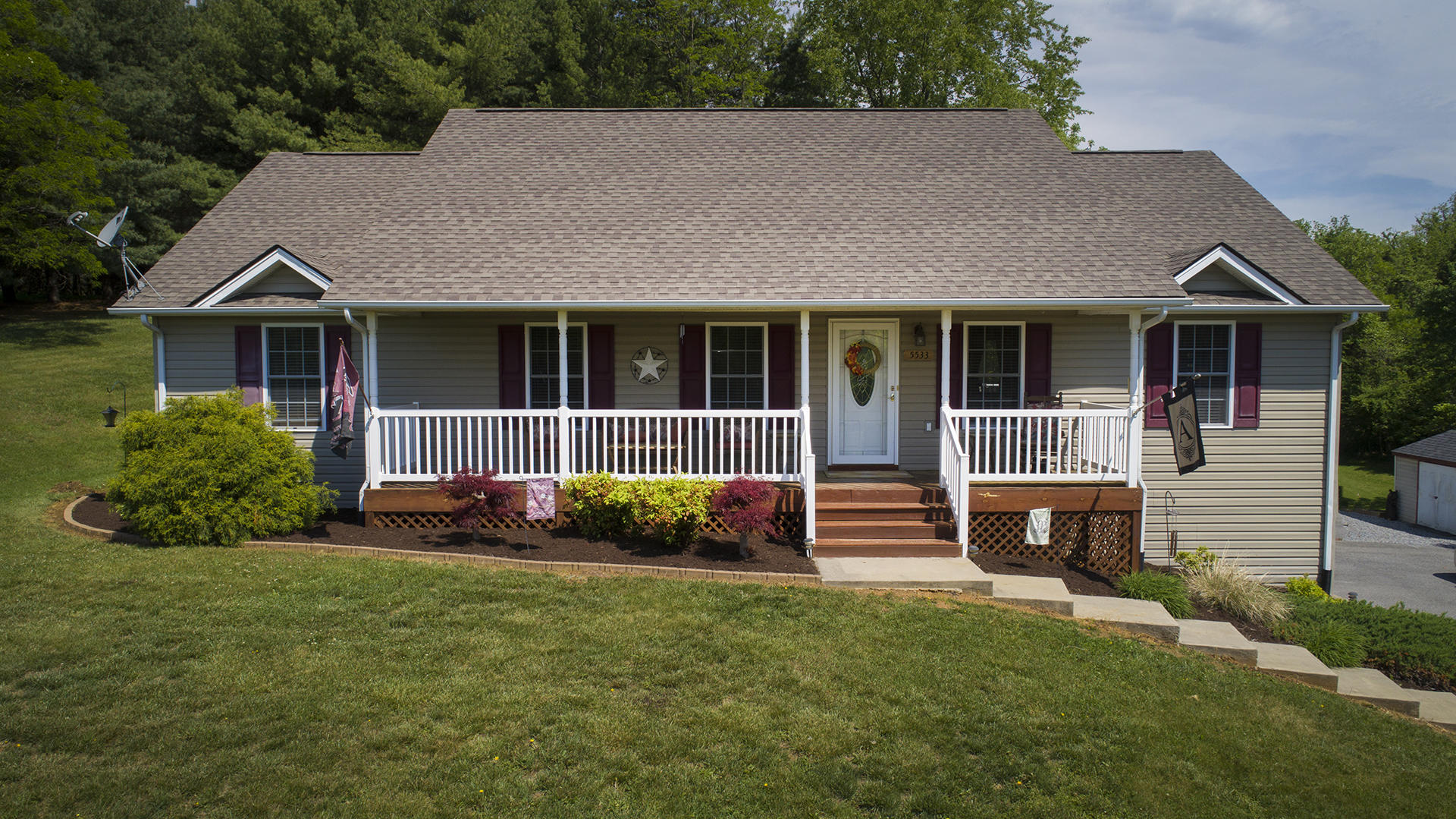 5533 Roanoke Road Troutville, VA 24175 - Photo 36 of 45 front view of a house with a yard