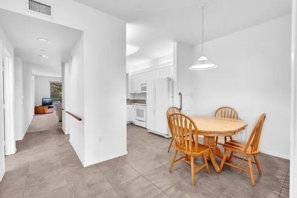 $217,000 | 7735 Yardley Drive, Unit 201, Tamarac, FL 33321