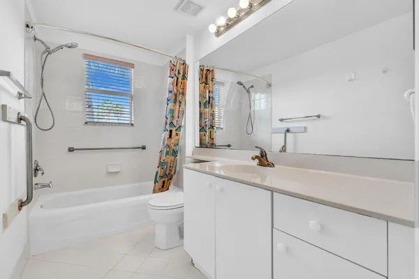 $217,000 | 7735 Yardley Drive, Unit 201, Tamarac, FL 33321