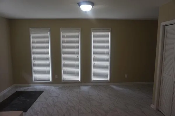 $3,500 | 1403 Stephens Drive Northeast, Atlanta, GA 30329