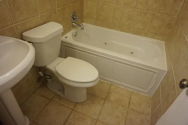 $3,500 | 1403 Stephens Drive Northeast, Atlanta, GA 30329