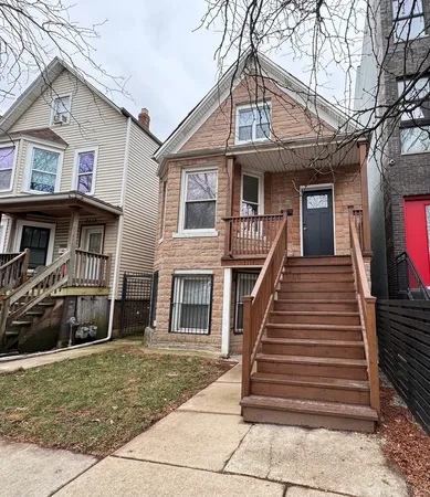 $1,775 | 3114 North Central Park Avenue, Unit 1, Chicago, IL 60618