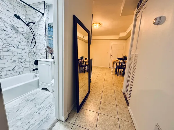 $1,775 | 3114 North Central Park Avenue, Unit 1, Chicago, IL 60618