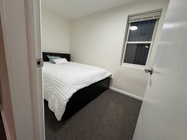 $1,775 | 3114 North Central Park Avenue, Unit 1, Chicago, IL 60618