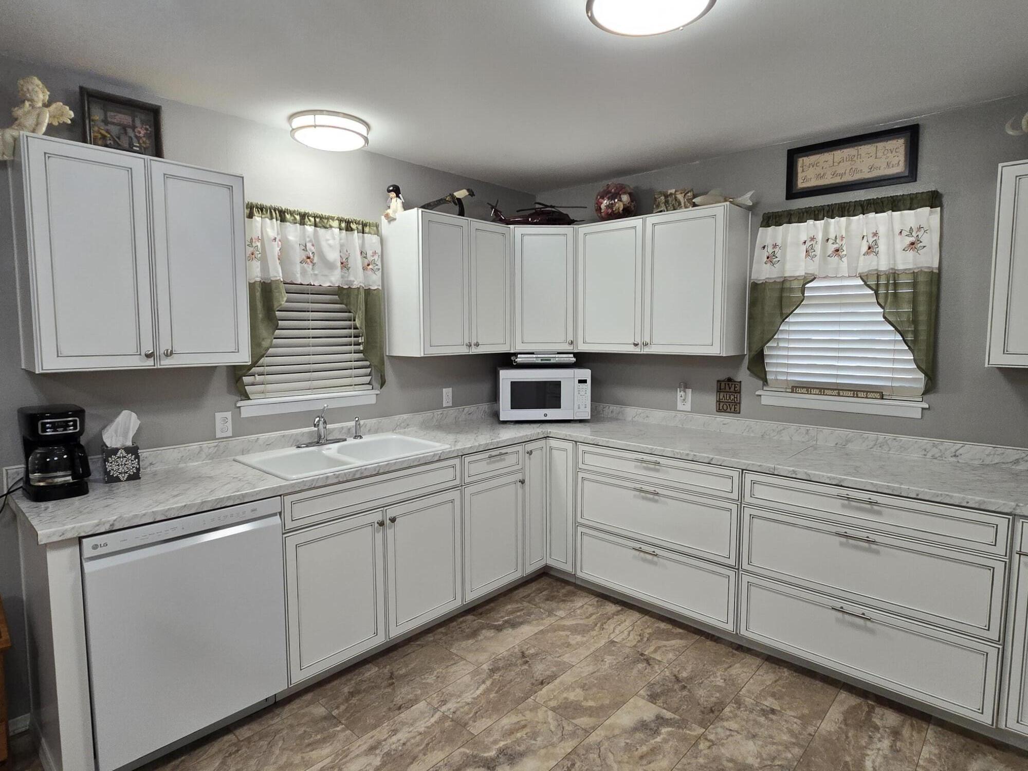 511 North 15th Street Lamesa, TX 79331 - Photo 4 of 39 20251007_104730