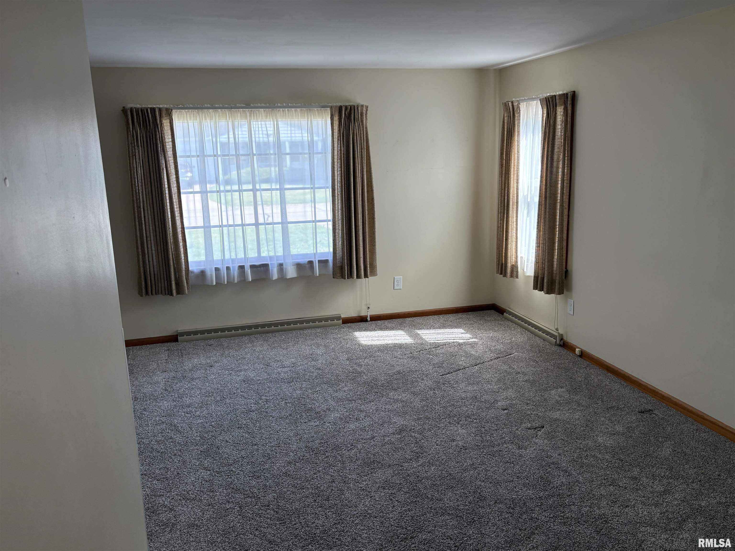 870 Park View Road Galesburg, IL 61401 - Photo 18 of 60