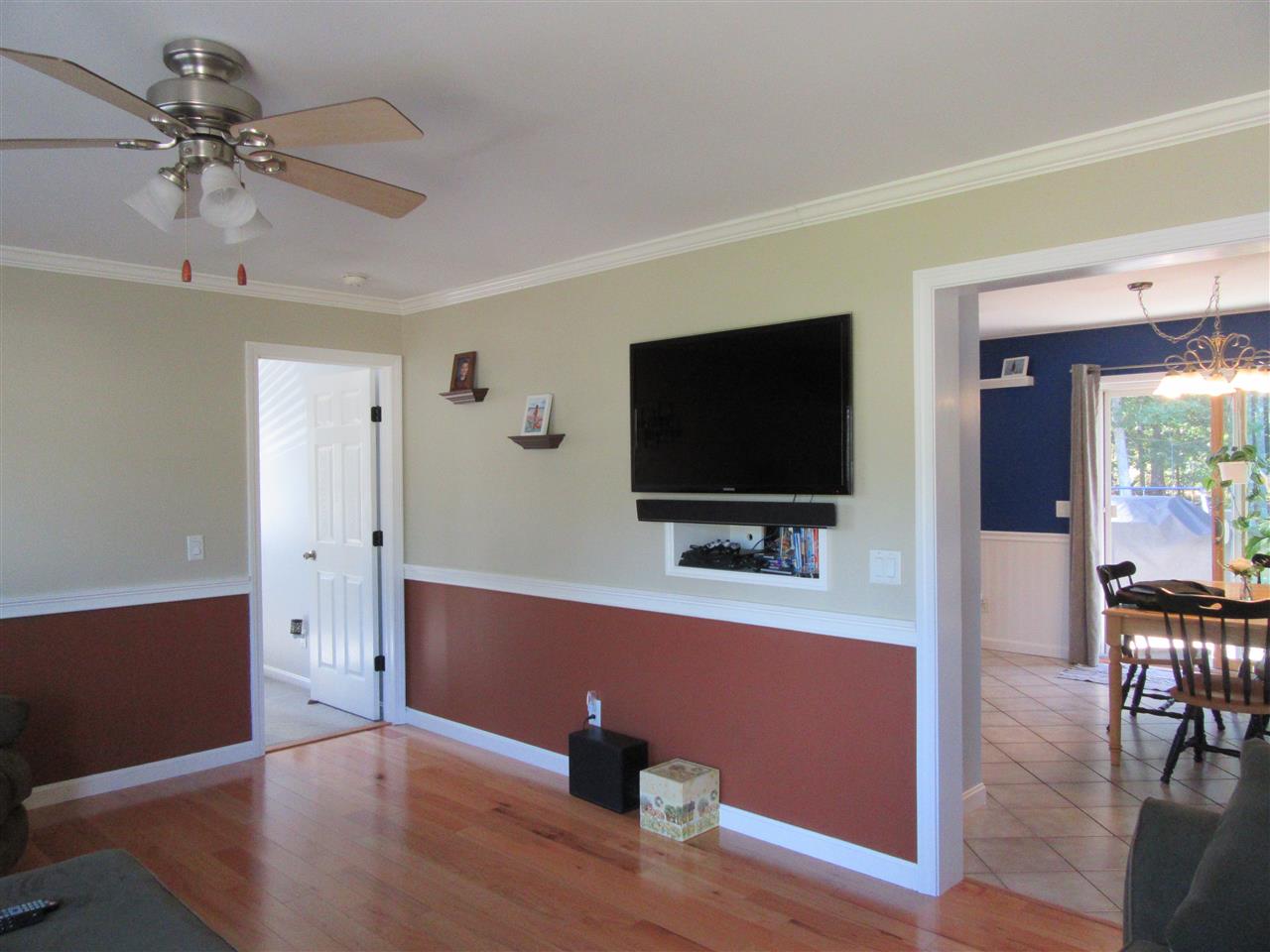 59 Stillwater Circle Rochester, NH 03839 - Photo 2 of 40