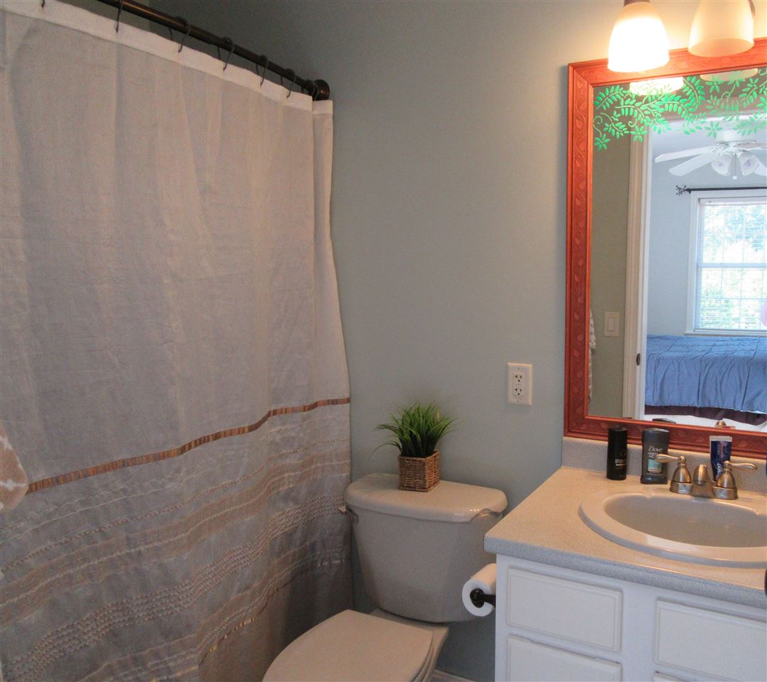 59 Stillwater Circle Rochester, NH 03839 - Photo 19 of 40