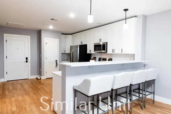 $2,300 | 1000 Elm Street, Unit 131, Manchester, NH 03101