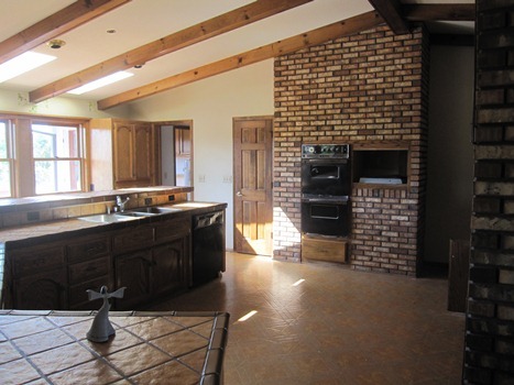 9431 Stillwater Road Redding, CA 96003 - Photo 4 of 5 kitchen
