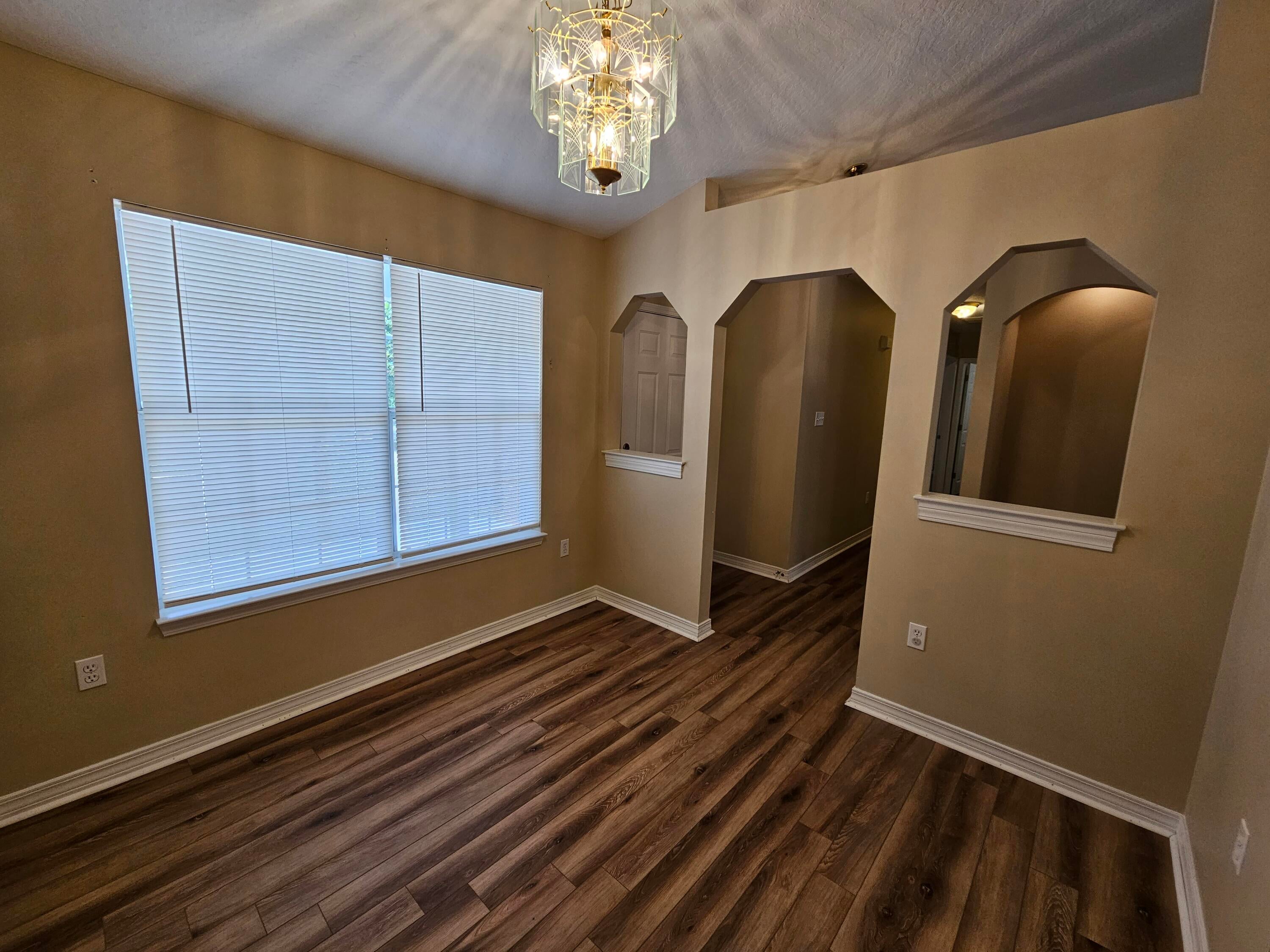 8409 Rynes Circle Navarre, FL 32566 - Photo 9 of 31 Gallery Image 9