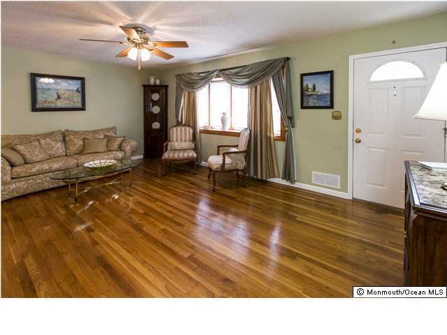 11 Fairmount Road Holmdel, NJ 07733 - Photo 5 of 25 Additional Photo