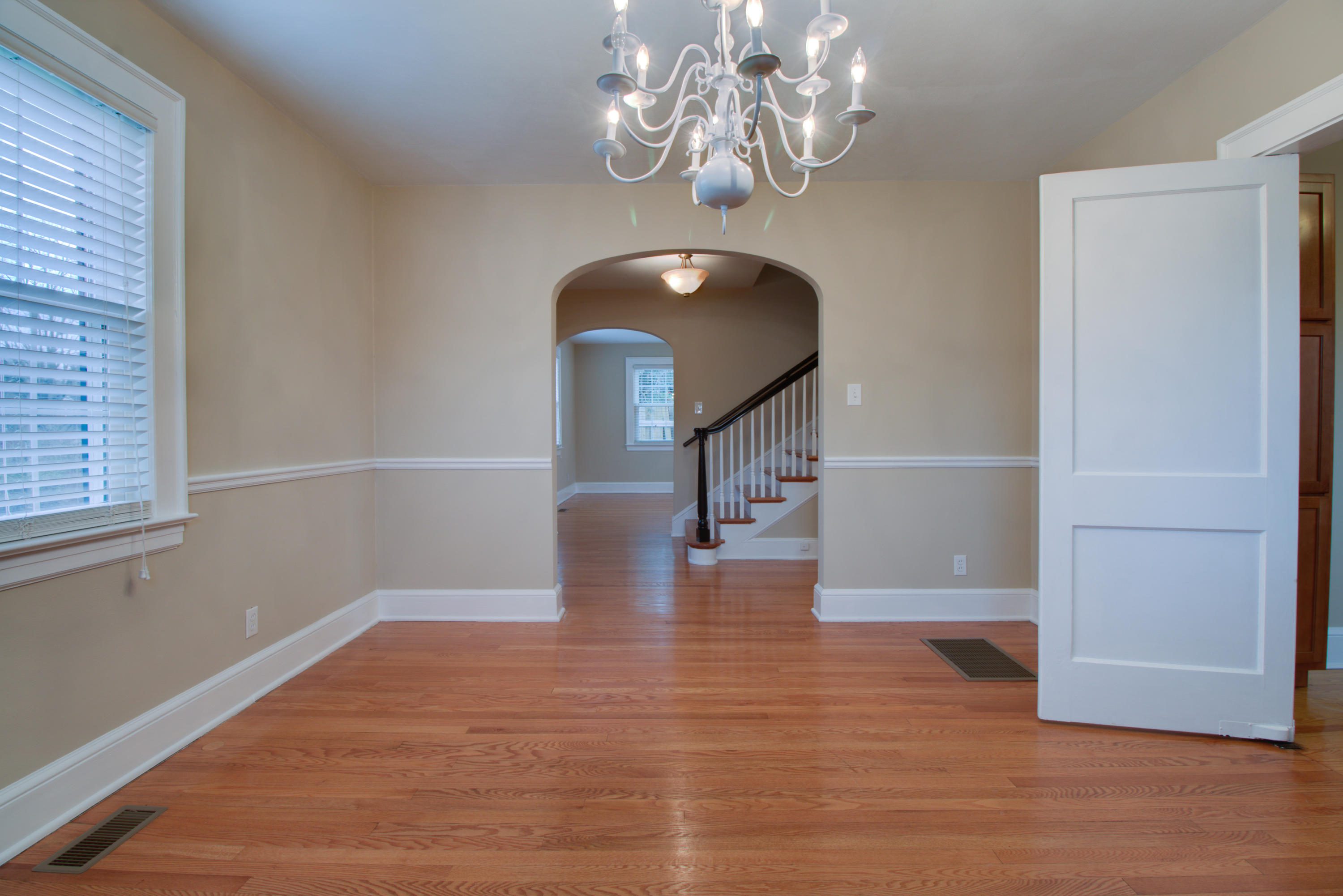 3435 Grandin Road Southwest Roanoke, VA 24018 - Photo 7 of 42 _MG_8256_7_8