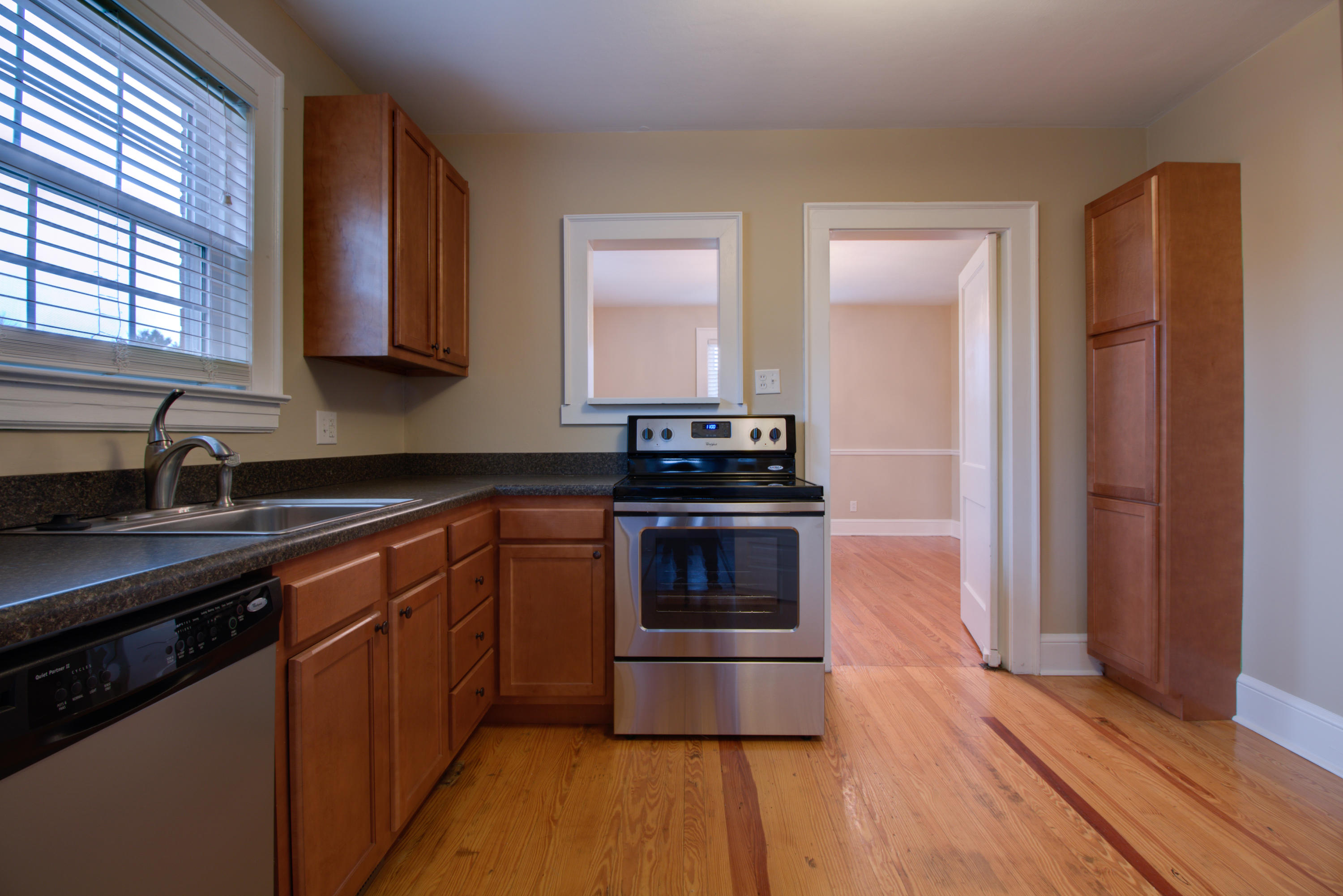3435 Grandin Road Southwest Roanoke, VA 24018 - Photo 8 of 42 _MG_8232_3_4