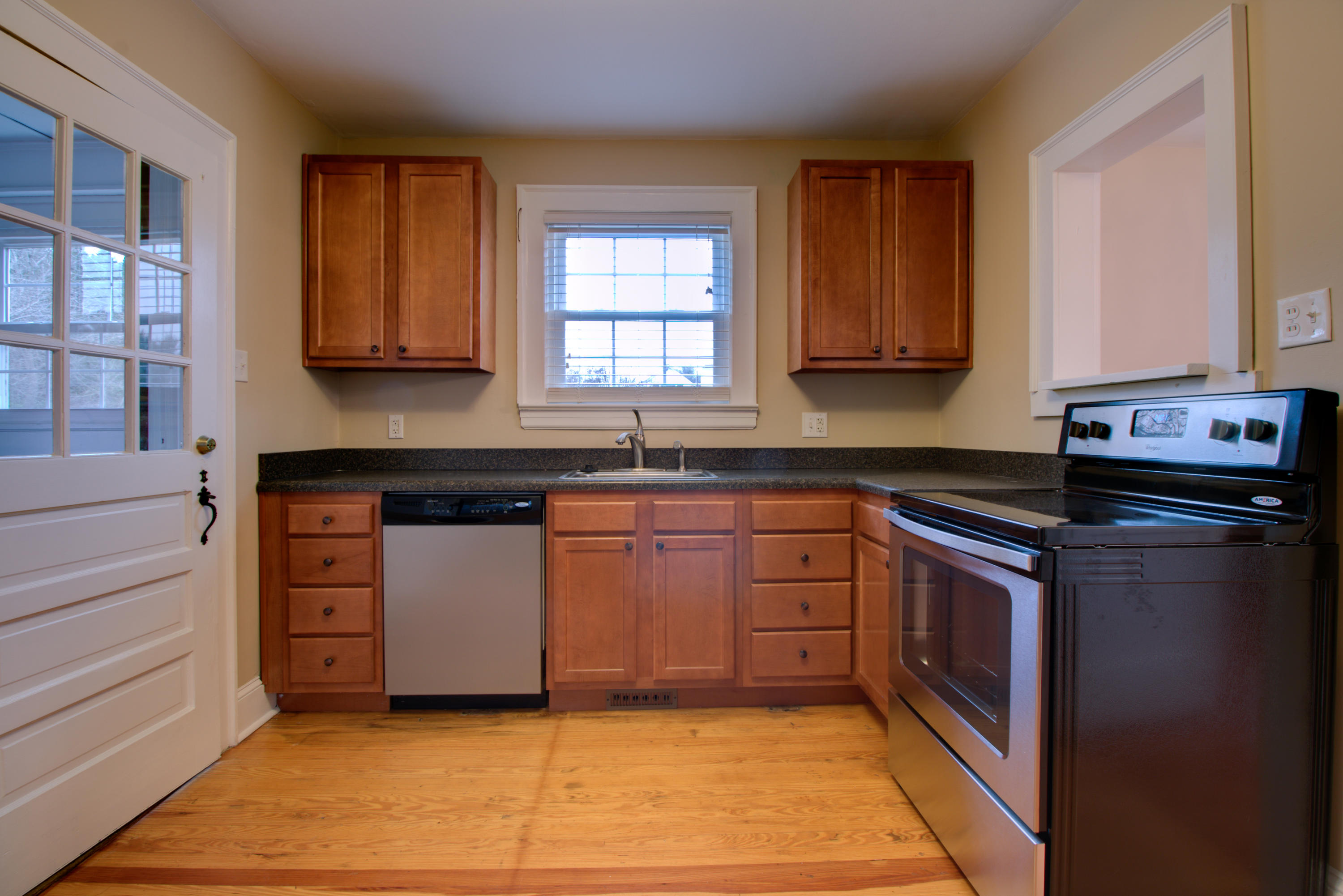 3435 Grandin Road Southwest Roanoke, VA 24018 - Photo 9 of 42 _MG_8235_6_7