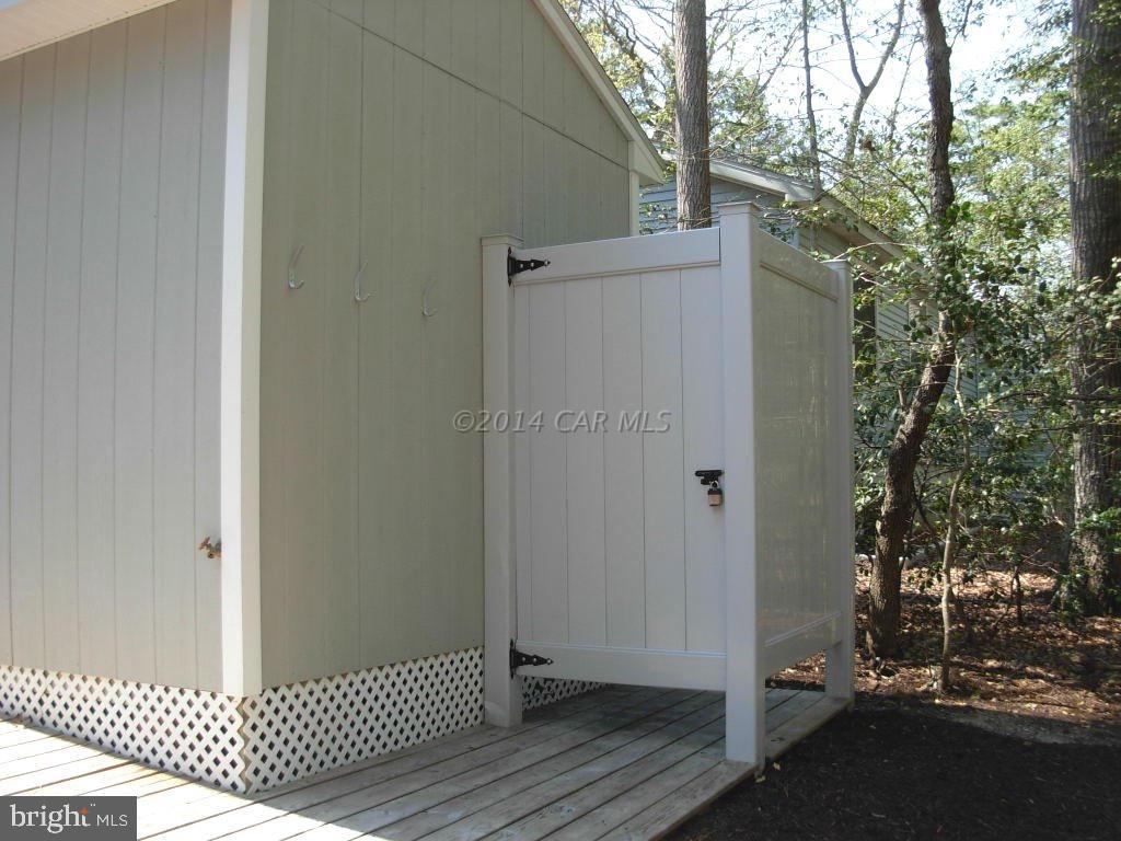 34 Rabbit Run Lane Ocean Pines, MD 21811 - Photo 20 of 20 a view of a bathroom