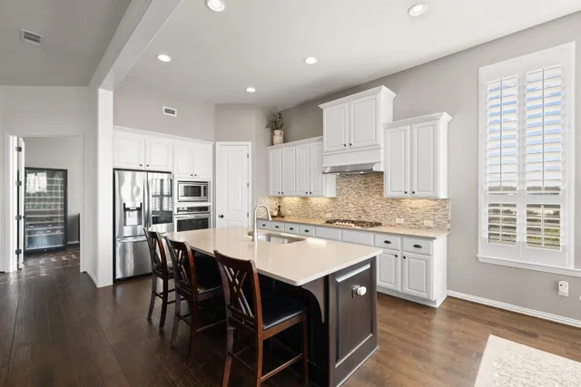 $699,000 | 16101 Golden Top Drive, Austin, TX 78738