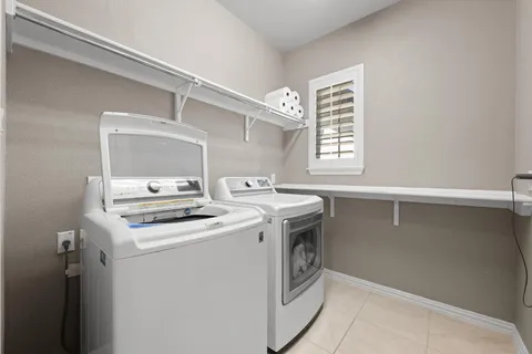 $699,000 | 16101 Golden Top Drive, Austin, TX 78738