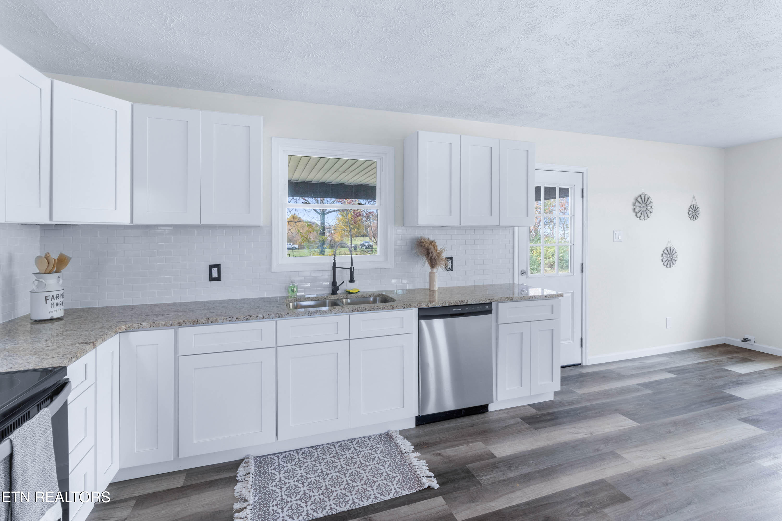 1172 Taylor Place Road Jamestown, TN 38556 - Photo 15 of 33 1172 Taylor Place Rd-13