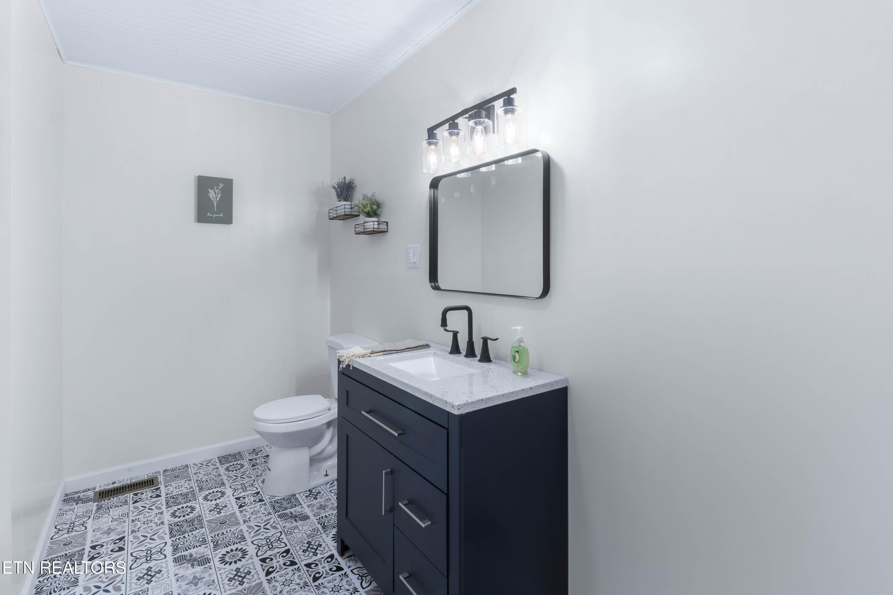 1172 Taylor Place Road Jamestown, TN 38556 - Photo 17 of 33 1172 Taylor Place Rd-15