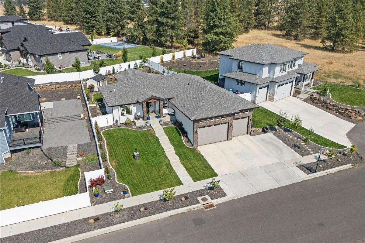 4210 West Pine Cliff Court Spokane, WA 99208 - Photo 2 of 49