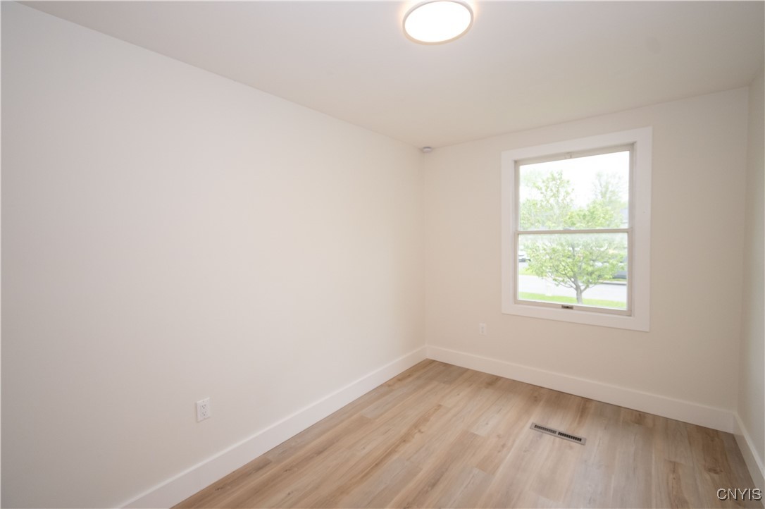 5646 Vistula Path Brewerton, NY 13029 - Photo 21 of 33