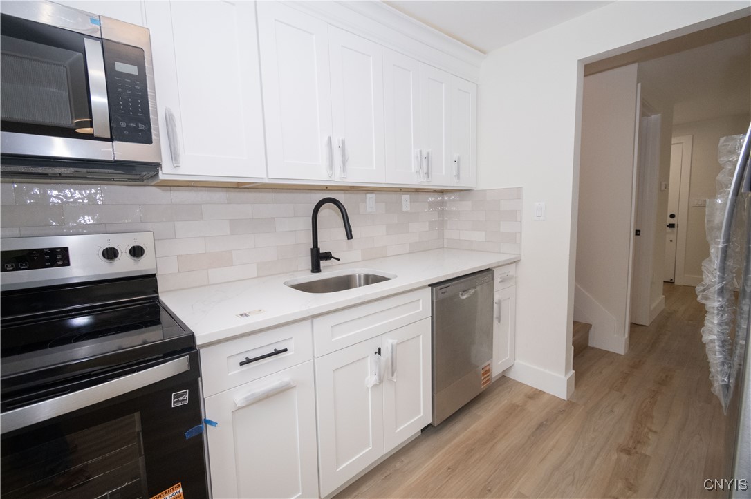 5646 Vistula Path Brewerton, NY 13029 - Photo 8 of 33