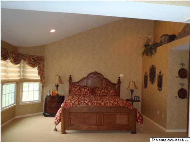 1 Risa Benjamin Way Freehold, NJ 07728 - Photo 7 of 12 Additional Photo