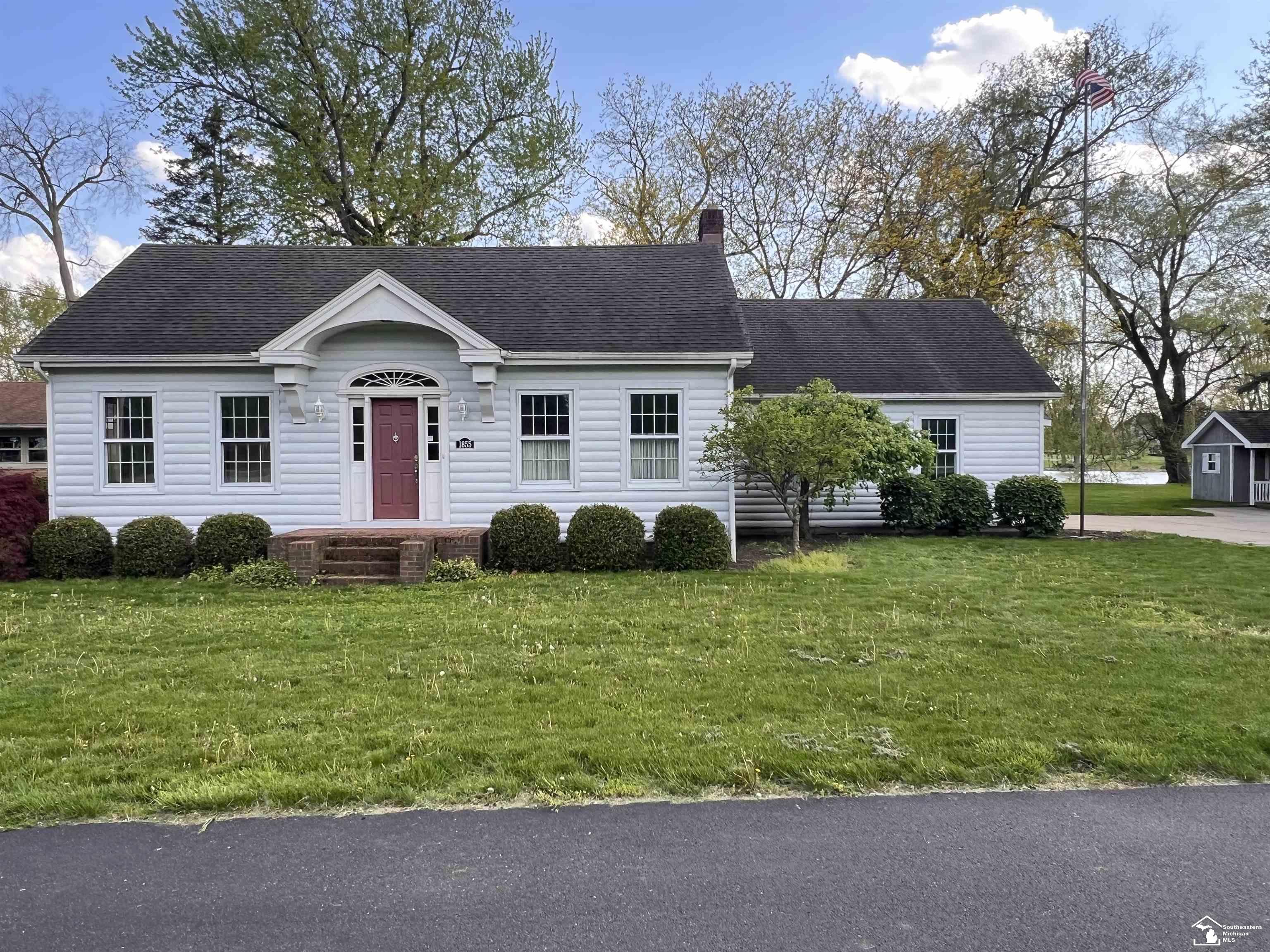 1855 North Custer Road Monroe, MI 48162 - Photo 1 of 7