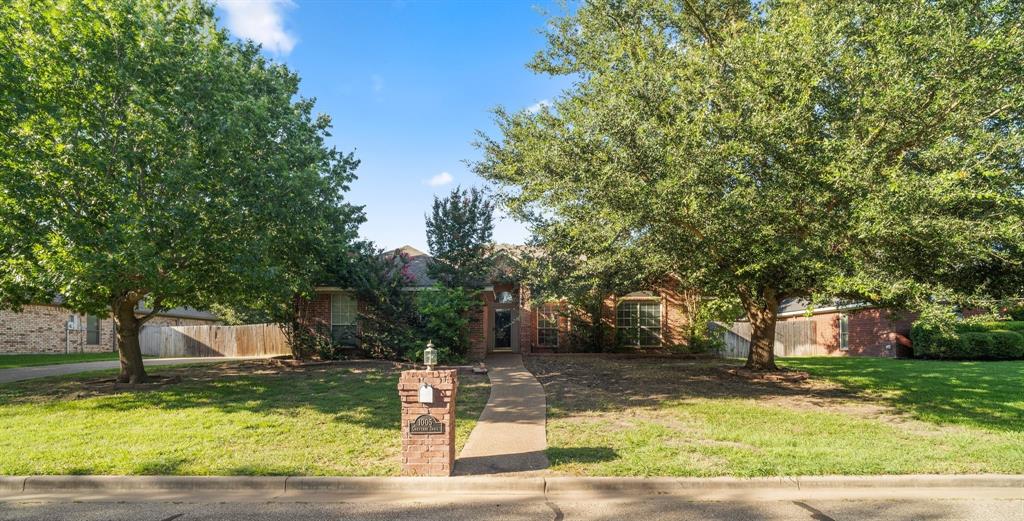 1005 Cheyenne Trail Hewitt, TX 76643 - Photo 1 of 9