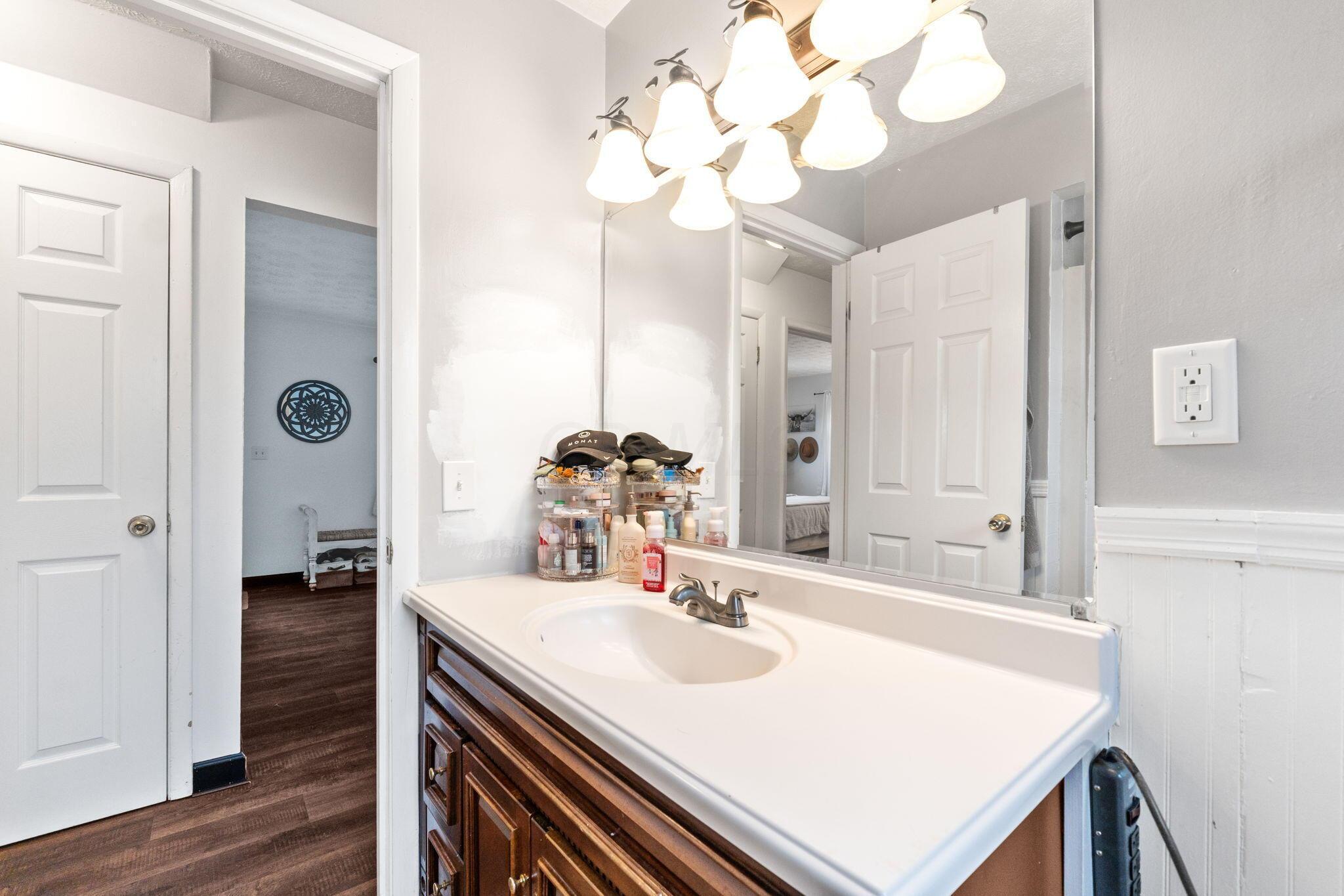 5779 Cooper Road Columbus, OH 43231 - Photo 19 of 46 5779 Cooper Rd (Interior)-17