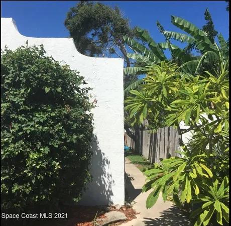 $1,900 | 320 Pierce Avenue, Cape Canaveral, FL 32920