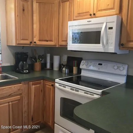 $1,900 | 320 Pierce Avenue, Cape Canaveral, FL 32920