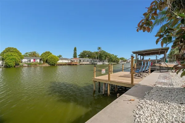 $399,900 | 2330 Society Drive, Holiday, FL 34691