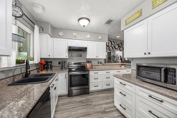 $260,000 | 21302 Bridgepoint Lane, Spring, TX 77388
