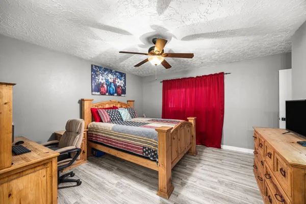 $260,000 | 21302 Bridgepoint Lane, Spring, TX 77388