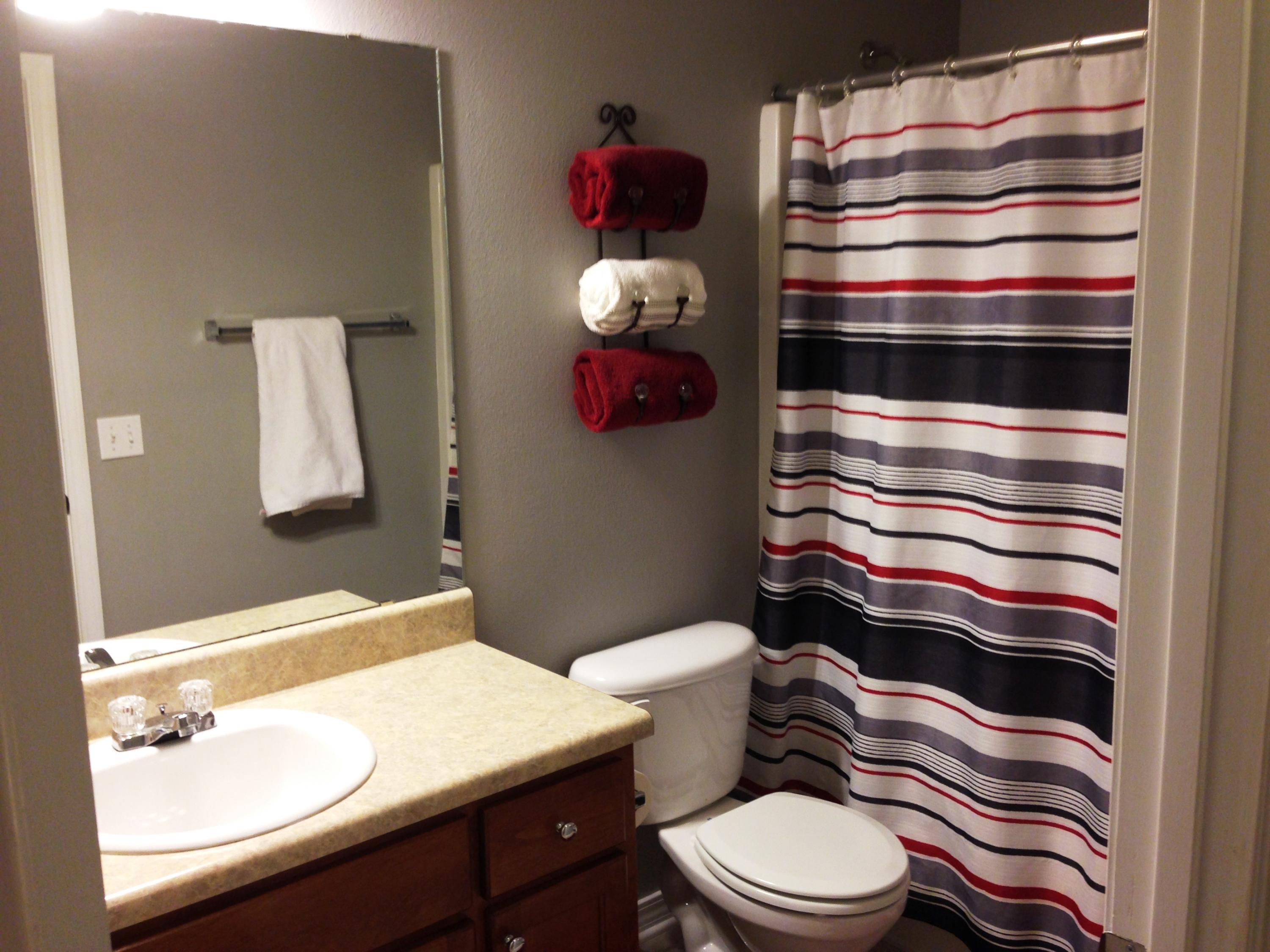202 Raptor Drive Crestview, FL 32536 - Photo 31 of 35 bath.jpg
