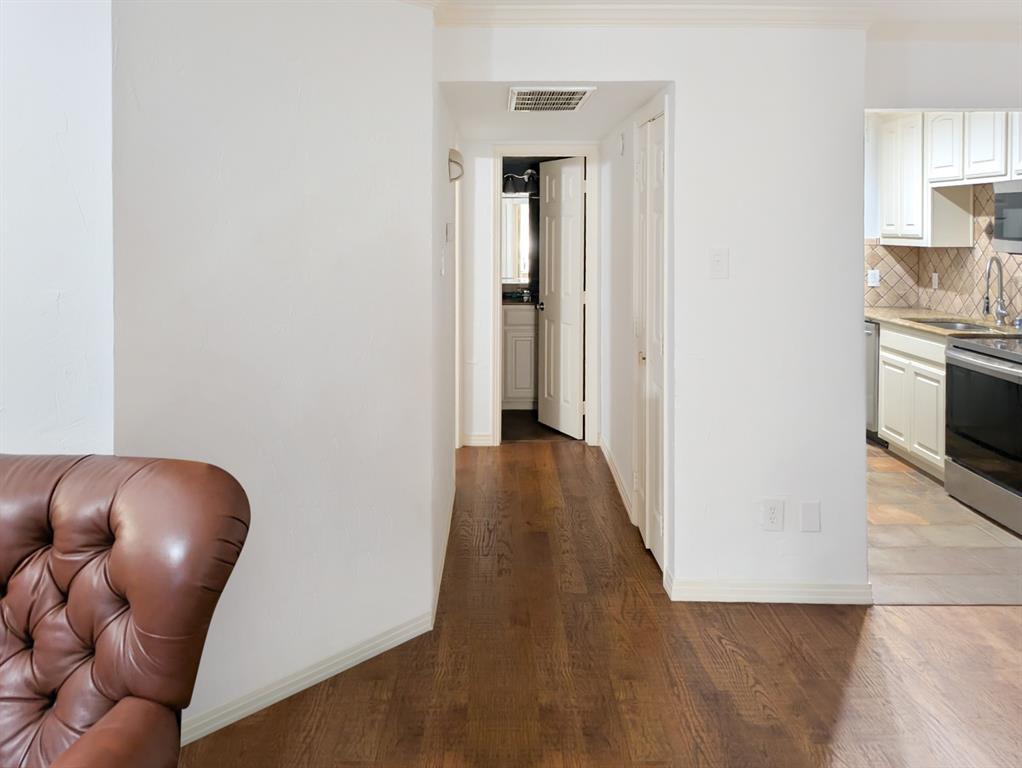 18333 Roehampton Drive, Unit 714 Dallas, TX 75252 - Photo 4 of 17