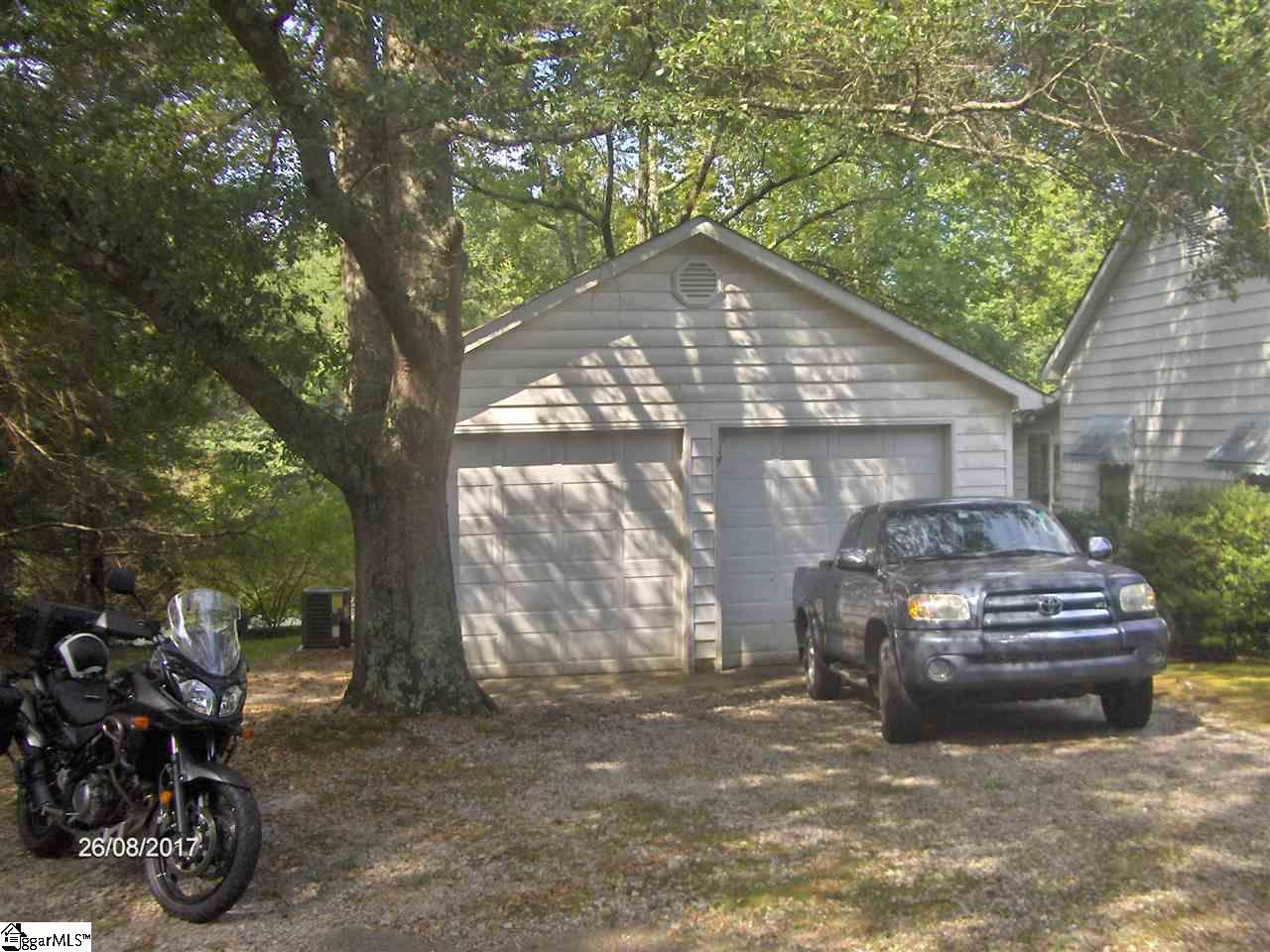 534 Hester Store Road Easley, SC 29640 - Photo 3 of 15