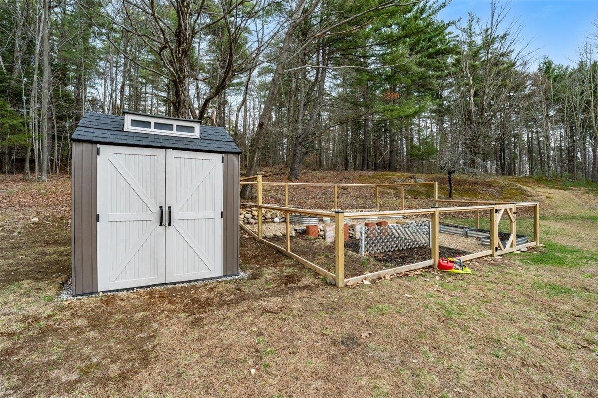 450 Clough Road Pittsfield, NH 03263 - Photo 9 of 58 Gallery Image 9