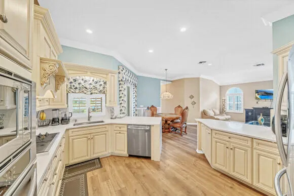 $6,500 | 12605 Torbay Drive, Boca Raton, FL 33428