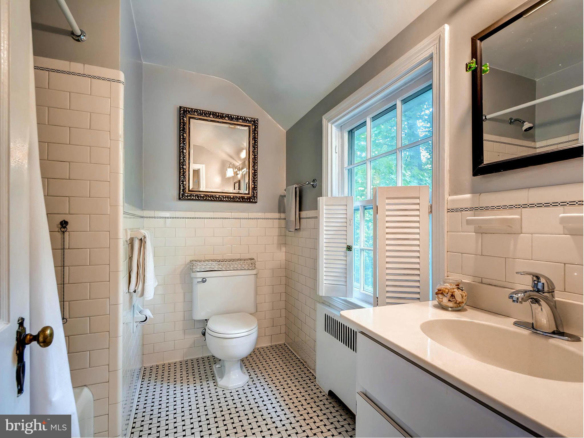 4621 Wilmslow Road Baltimore, MD 21210 - Photo 20 of 30 Bath