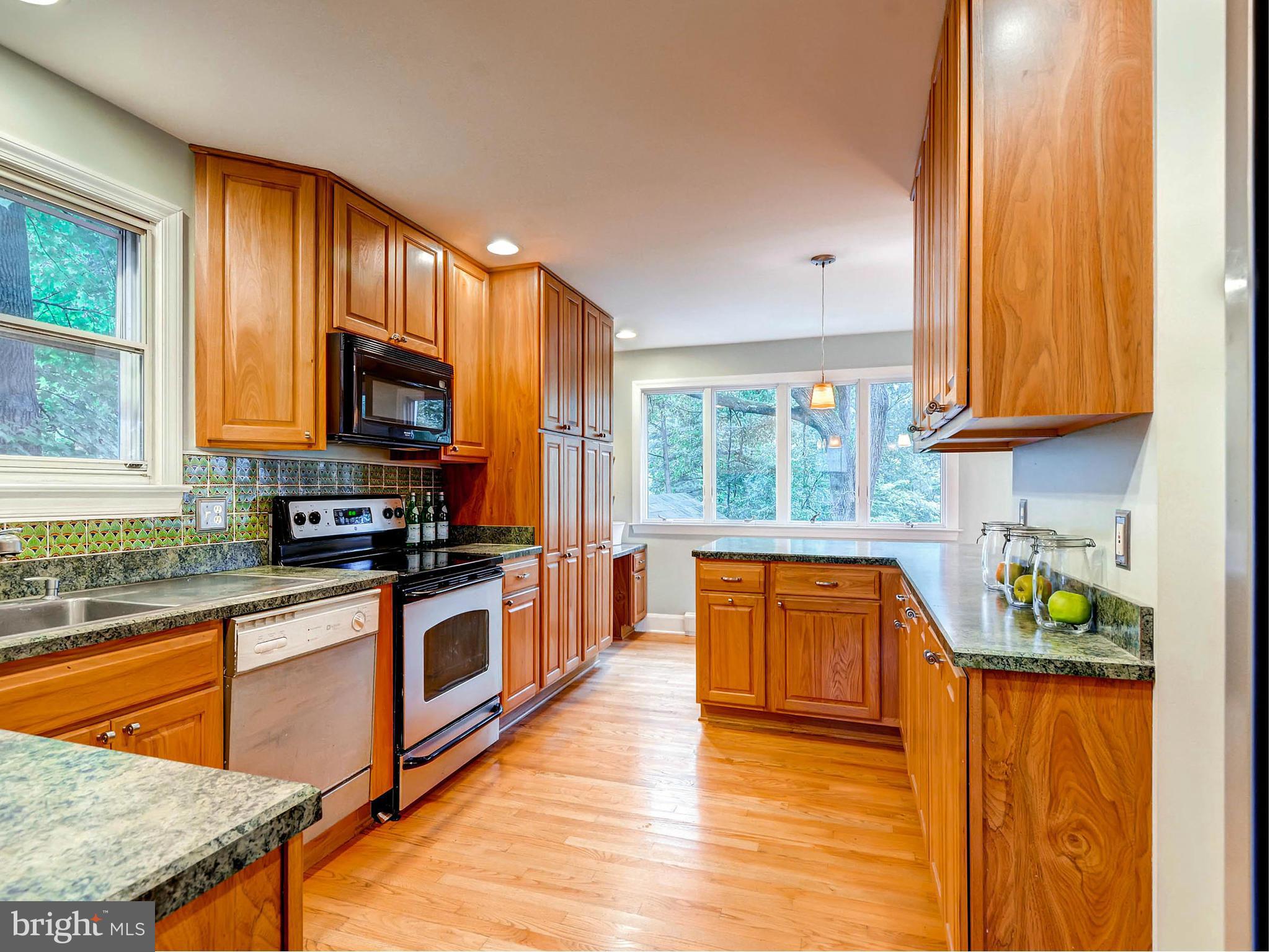 4621 Wilmslow Road Baltimore, MD 21210 - Photo 10 of 30 Kitchen