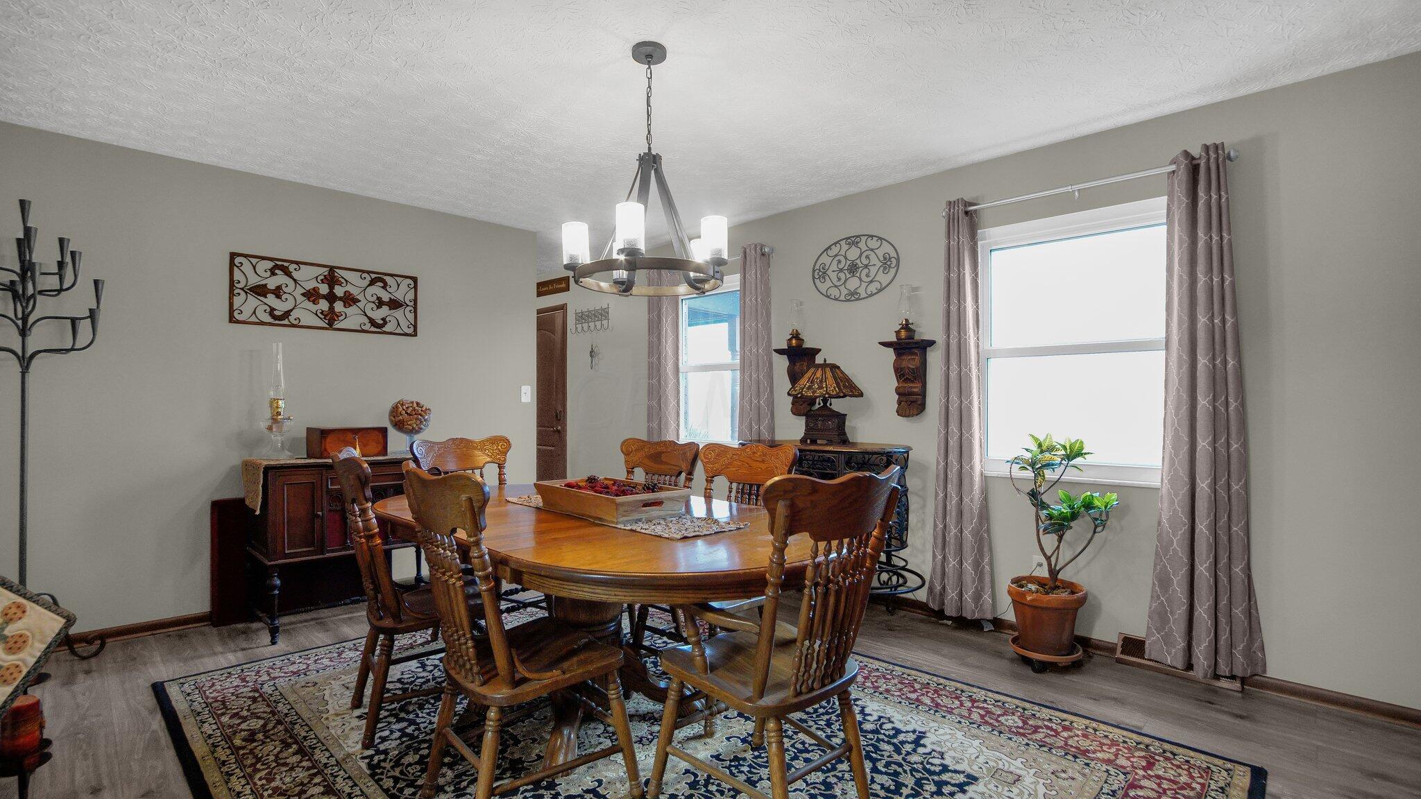 12000 Palmer Road Southwest Etna, OH 43068 - Photo 11 of 48 Dining room