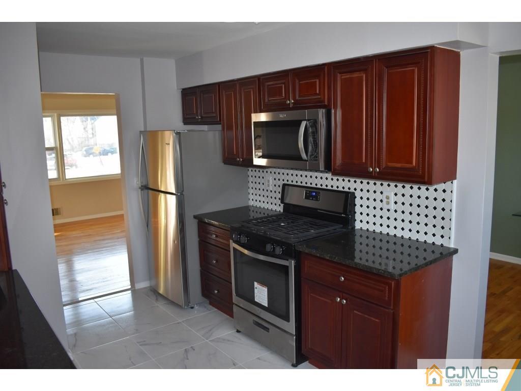 834 Inman Avenue Edison, NJ 08820 - Photo 5 of 20 Gallery Image 5